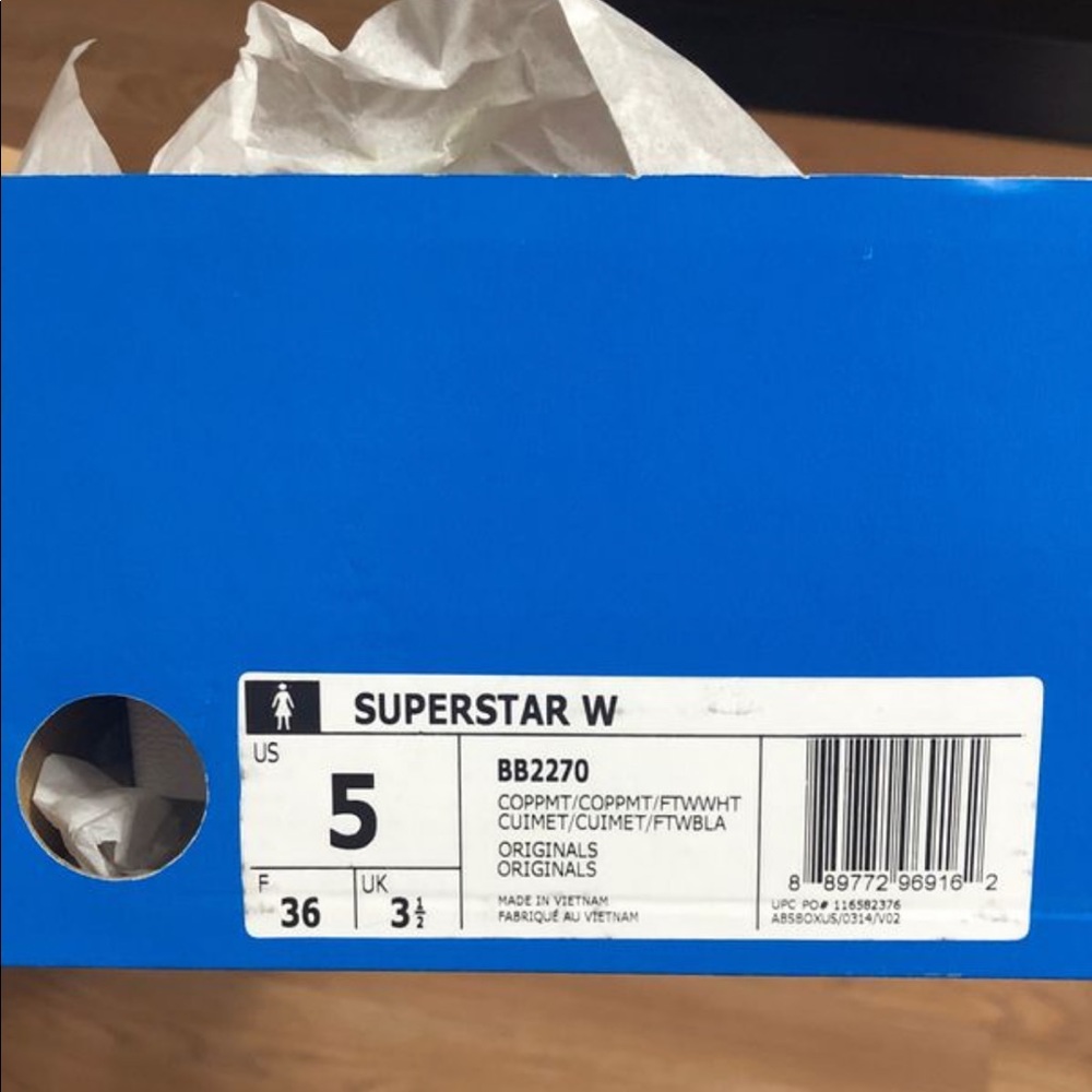 BNIB Adidas superstar copper/white size 5 $45 - Picture 3 of 6